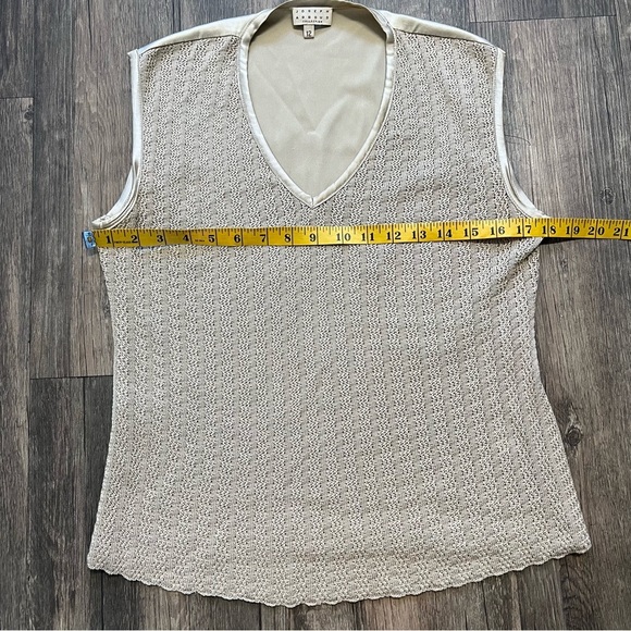 Joseph Aboud Vintage Beige Sleeveles V Neck Silk Rayon Blouse Knit Top Casual 12 - Picture 9 of 13
